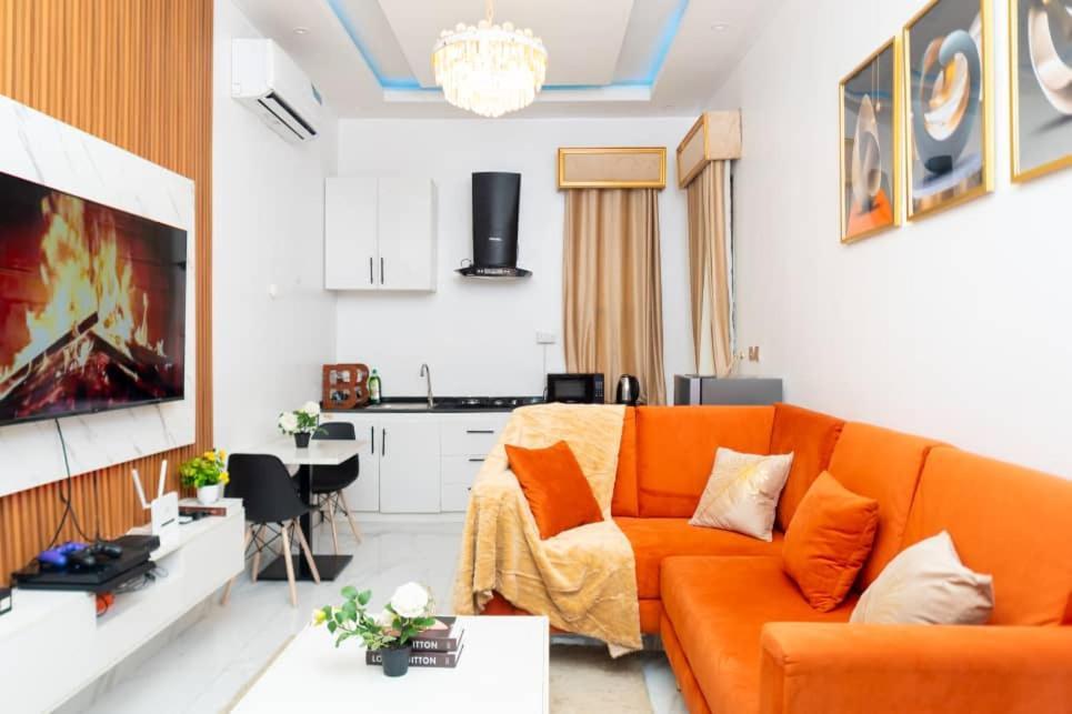 Urban Retreat Luxury Shortlet Apartment Lekki Ajah Lagos With Pool And Gym Exterior foto